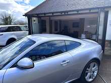 Jaguar XK V8 Portfolio 