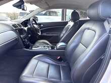 Jaguar XK V8 Portfolio 