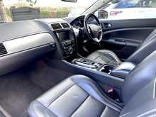 Jaguar XK V8 Portfolio 