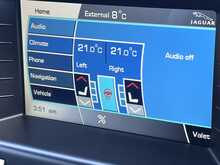 Jaguar XK V8 Portfolio 