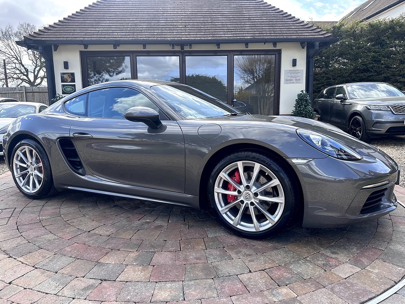 Porsche 718 Cayman, 2.5T S Coupe 2dr Petrol PDK Euro 6 (s/s) (350 ps)