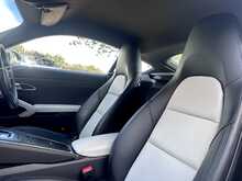 Porsche 718 Cayman T S 