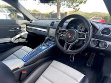 Porsche 718 Cayman T S 