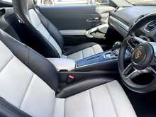 Porsche 718 Cayman T S 