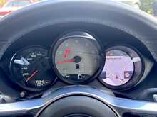 Porsche 718 Cayman T S 