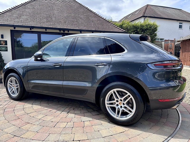 Porsche Macan T V6 S - U270