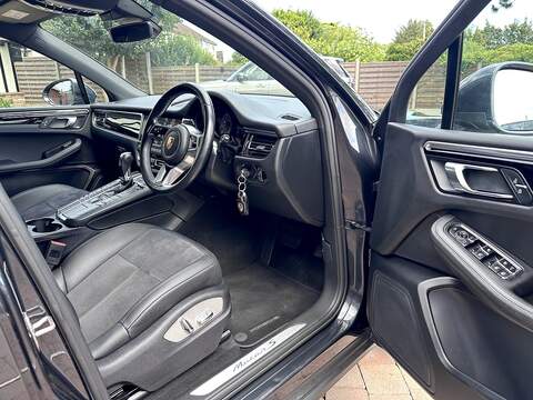 Porsche Macan T V6 S - U270