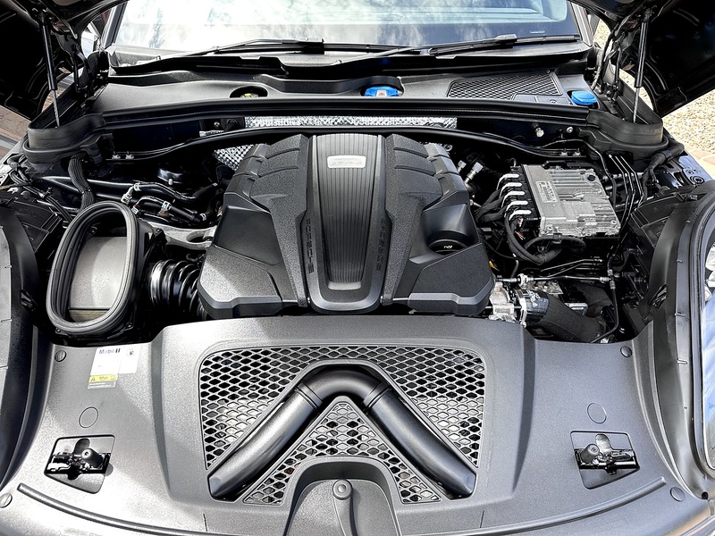 Porsche Macan T V6 S - U270