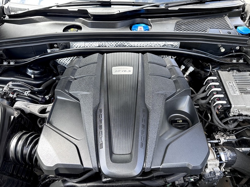 Porsche Macan T V6 S - U270