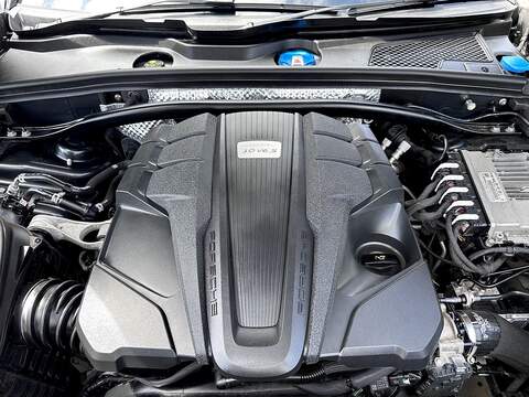Porsche Macan T V6 S - U270
