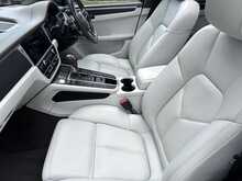 Porsche Macan T 