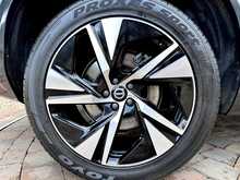 Volvo XC90 B5 MHEV R-Design 