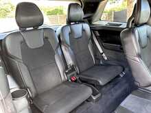 Volvo XC90 B5 MHEV R-Design 