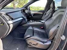 Volvo XC90 B5 MHEV R-Design 