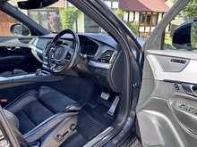 Volvo XC90 B5 MHEV R-Design 