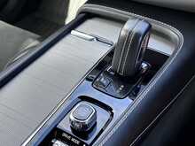 Volvo XC90 B5 MHEV R-Design 