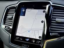 Volvo XC90 B5 MHEV R-Design 