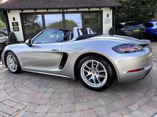 Porsche 718 Boxster T 