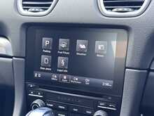 Porsche 718 Boxster T 