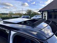 Land Rover Range Rover Sport P400 MHEV HST 