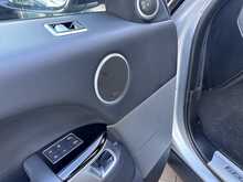 Land Rover Range Rover Sport P400 MHEV HST 