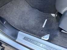 Land Rover Range Rover Sport P400 MHEV HST 