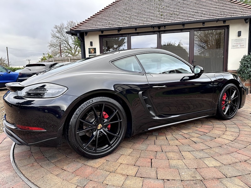 Porsche 718 Cayman T GTS - U295