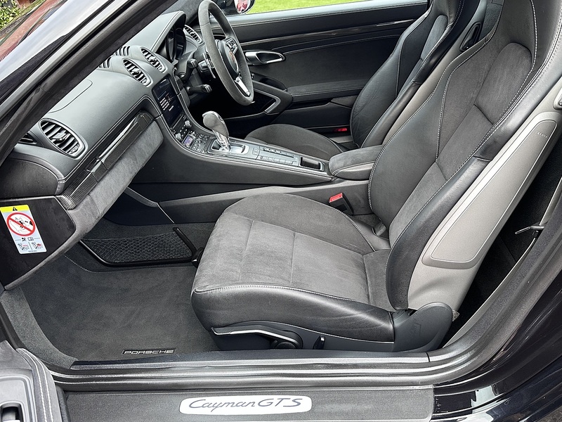Porsche 718 Cayman T GTS - U295