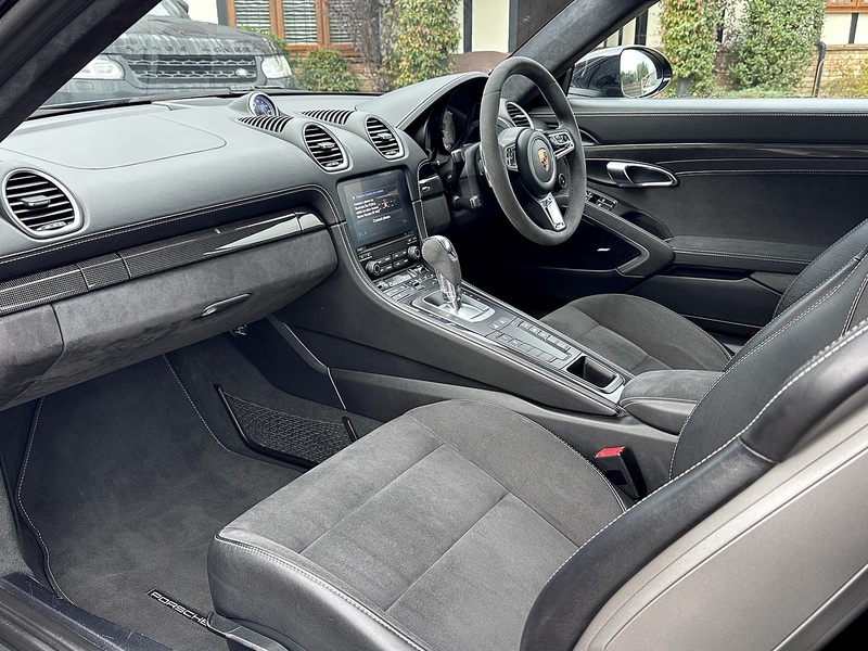 Porsche 718 Cayman T GTS - U295