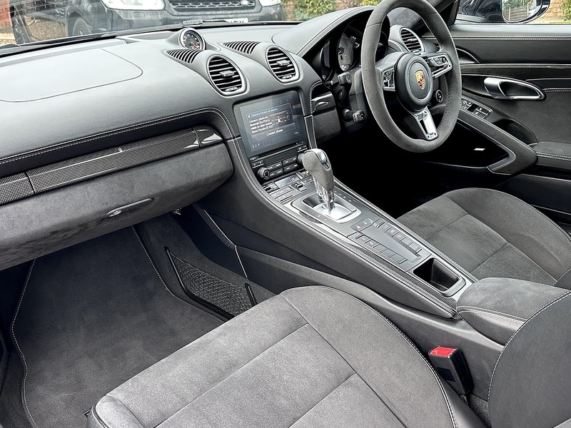 Porsche 718 Cayman T GTS - U295
