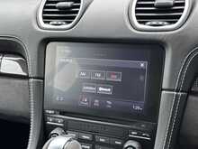 Porsche 718 Cayman T GTS 