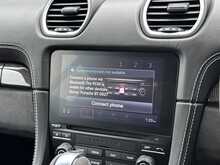 Porsche 718 Cayman T GTS 