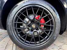 Porsche Macan T V6 GTS 