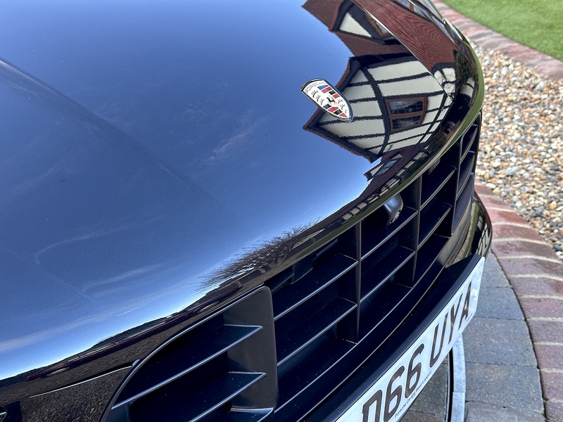 Porsche Macan T V6 GTS - U297