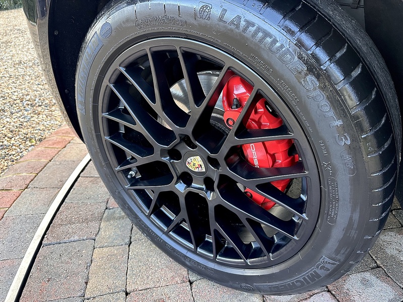 Porsche Macan T V6 GTS - U297