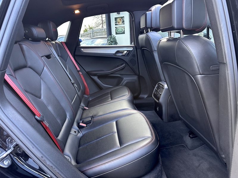 Porsche Macan T V6 GTS - U297
