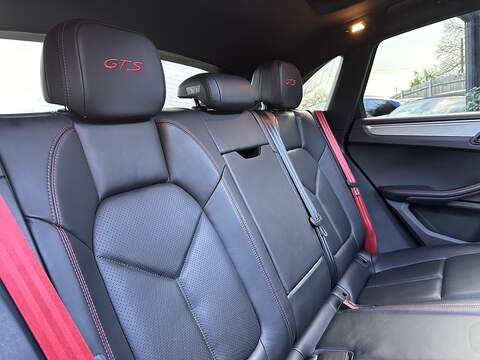Porsche Macan T V6 GTS - U297