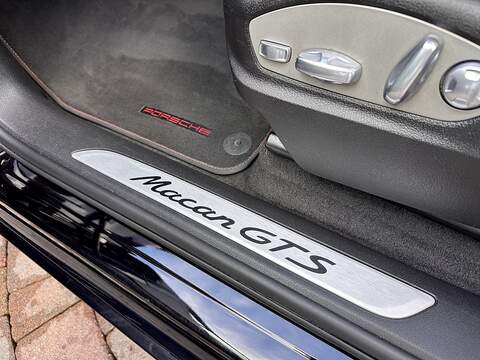 Porsche Macan T V6 GTS - U297