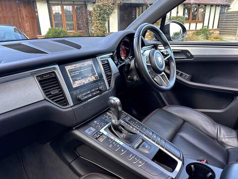 Porsche Macan T V6 GTS - U297