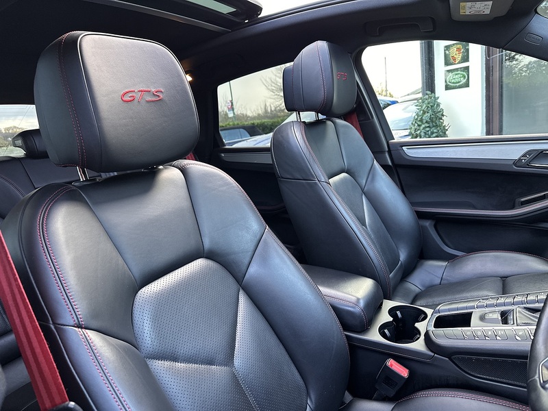 Porsche Macan T V6 GTS - U297
