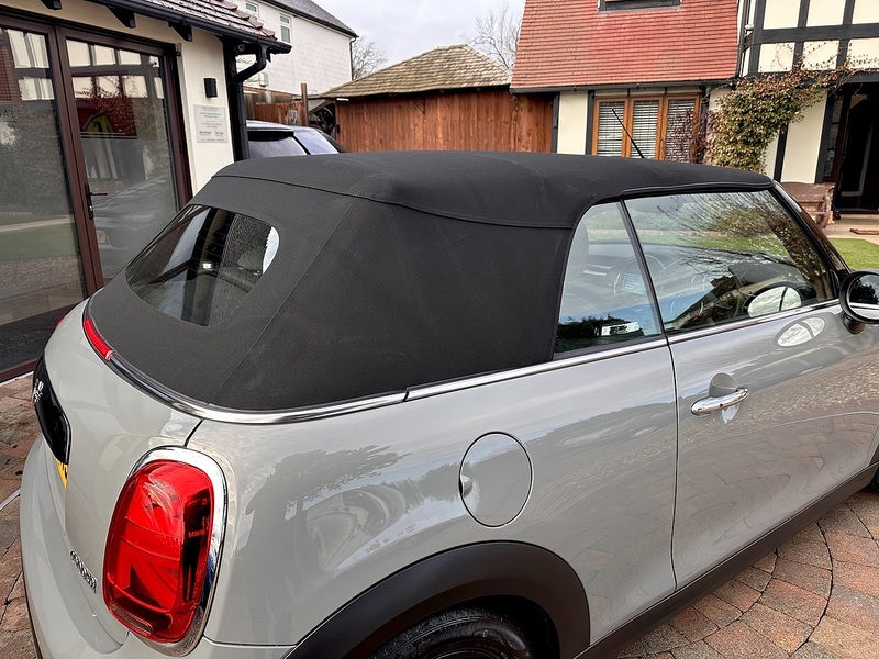 MINI Convertible, 1.5 Cooper Classic Convertible 2dr Petrol Manual Euro 6 (s/s) (136 ps)