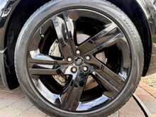 Land Rover Discovery D300 MHEV R-Dynamic SE 