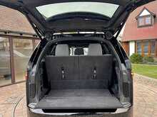 Land Rover Discovery D300 MHEV R-Dynamic SE 