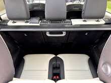 Land Rover Discovery D300 MHEV R-Dynamic SE 