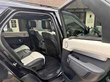 Land Rover Discovery D300 MHEV R-Dynamic SE 