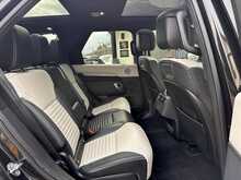 Land Rover Discovery D300 MHEV R-Dynamic SE 