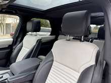 Land Rover Discovery D300 MHEV R-Dynamic SE 