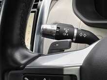 Land Rover Discovery D300 MHEV R-Dynamic SE 