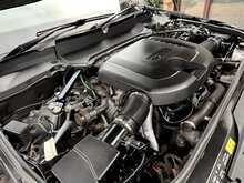 Land Rover Discovery D300 MHEV R-Dynamic SE 