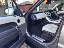 Land Rover Range Rover Sport P400e HSE Dynamic 